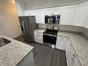 610 S Blackmon St in Benson, NC - Building Photo - Building Photo