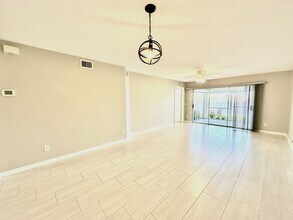 7712 Jewel Ln in Naples, FL - Building Photo - Building Photo