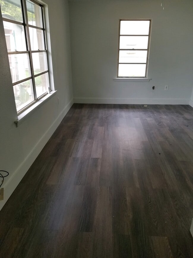 property at 1009 West St