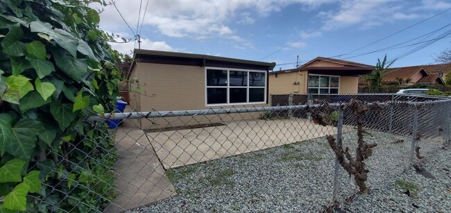 property at 1432 E 8th St