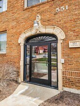 University Place Apartments in Omaha, NE - Foto de edificio - Building Photo
