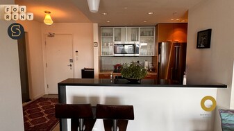 980 Cooperage Way in Vancouver, BC - Building Photo