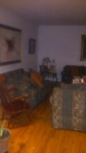 15 Gillen Dr in Parlin, NJ - Building Photo - Building Photo