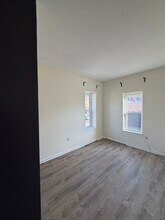 444 Bridge St, Unit d in Phoenixville, PA - Foto de edificio - Building Photo