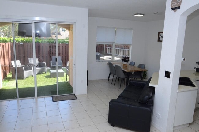 12505 SW 124th Ct in Miami, FL - Building Photo - Building Photo