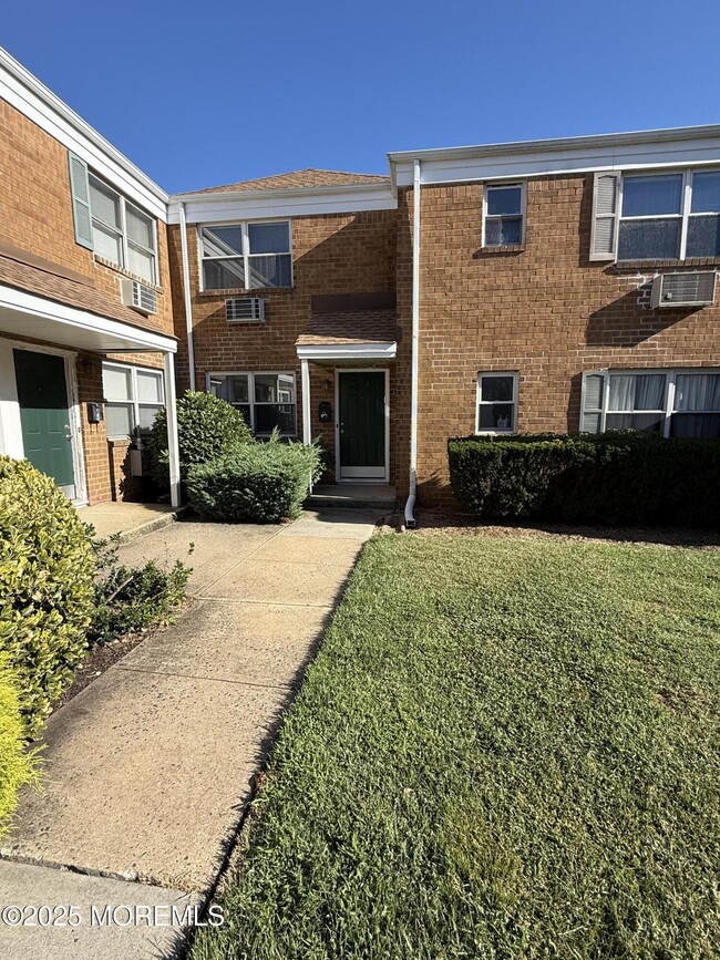 property at 728 Greens Ave