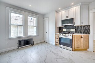 275 Roslindale Ave in Boston, MA - Building Photo