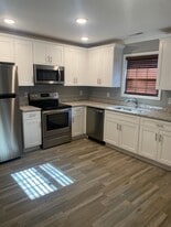 416 N Broadway St in Florence, AL - Building Photo