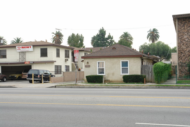 14816 Victory Blvd in Van Nuys, CA - Building Photo - Building Photo