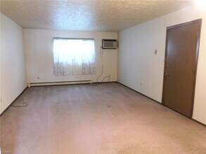 5000 West Blvd-Unit -101 in Youngstown, OH - Building Photo - Building Photo