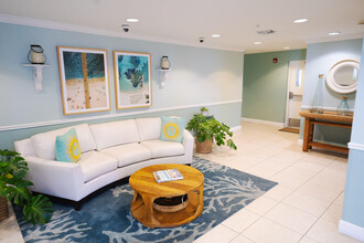 309 E Ocean Ave in Lantana, FL - Building Photo - Building Photo