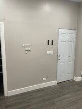 6326 S Saint Lawrence Ave, Unit 6326 in Chicago, IL - Foto de edificio - Building Photo