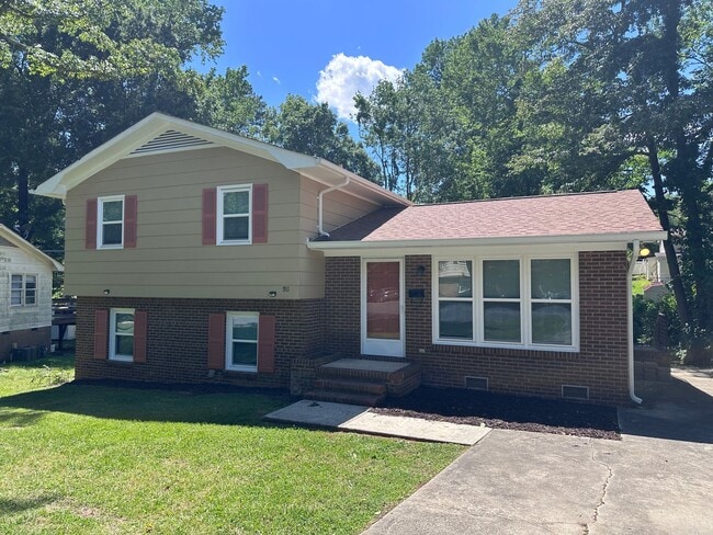 property at 911 Bannister Pl