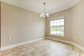 511 Edith Dr in Fruitland Park, FL - Building Photo - Building Photo