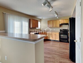 8147 Chesterhill Ln in Indianapolis, IN - Building Photo - Building Photo