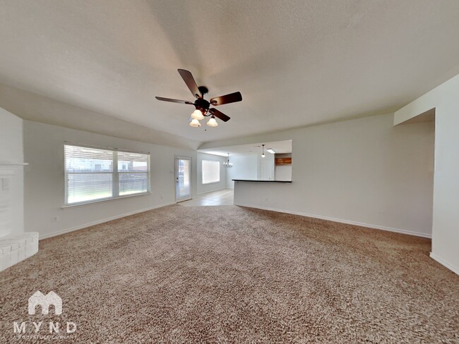 608 Dorchester Dr in Mansfield, TX - Building Photo - Building Photo