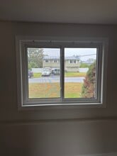 27 Florida Ave, Unit 1 Bedroom Apartment in Bay Shore, NY - Building Photo - Building Photo