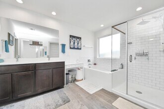 13521 Bonita Is Wy in La Marque, TX - Building Photo - Building Photo