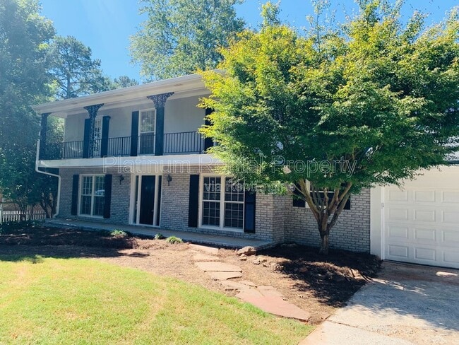 5614 Chamblee Dunwoody Rd in Dunwoody, GA - Building Photo - Building Photo
