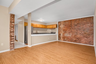 58 Buckingham St in Hartford, CT - Building Photo - Building Photo