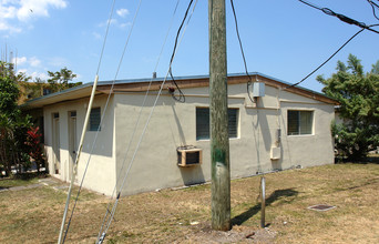 3188-3190 SW 13th St in Miami, FL - Building Photo - Building Photo