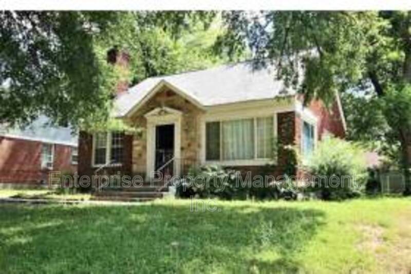 892 East Dr in Memphis, TN - Foto de edificio