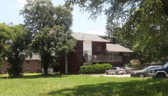 3313 Iowa St Apartments