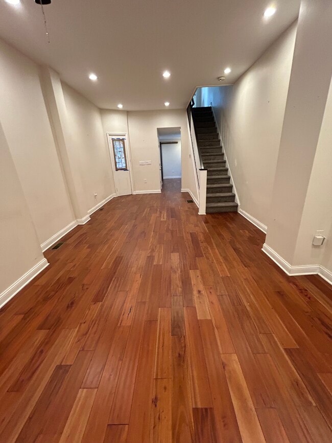 property at 2917 W Susquehanna Ave