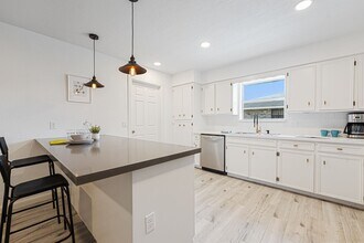 1593 W Gastel Cir-Unit -1593 in Mission, TX - Building Photo - Building Photo