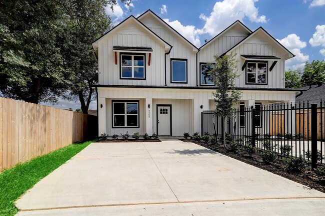 property at 9306 E Avenue L