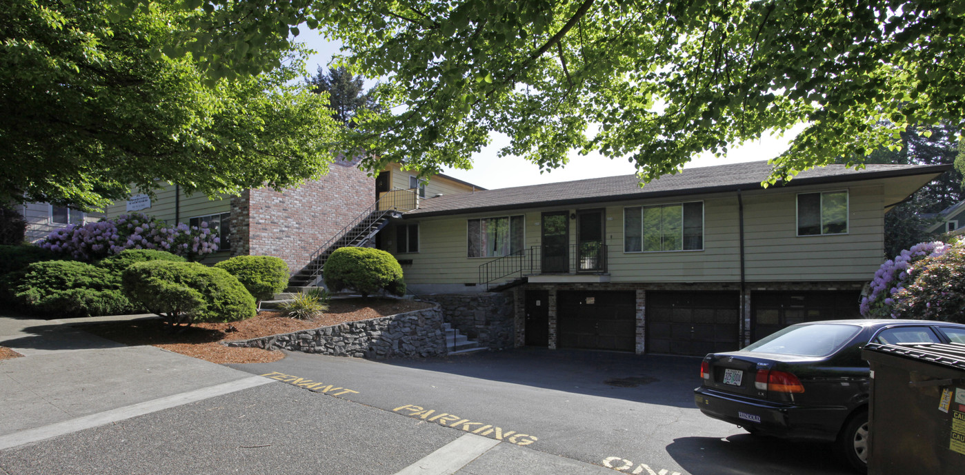 Starview in Portland, OR - Building Photo