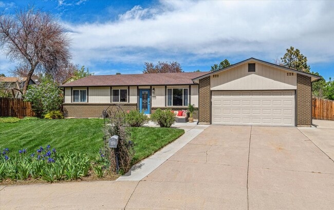 property at 3306 S Kittredge St