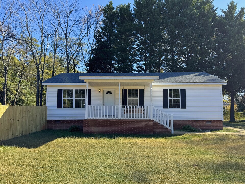 220 Virginia Ave in Greenville, SC - Building Photo