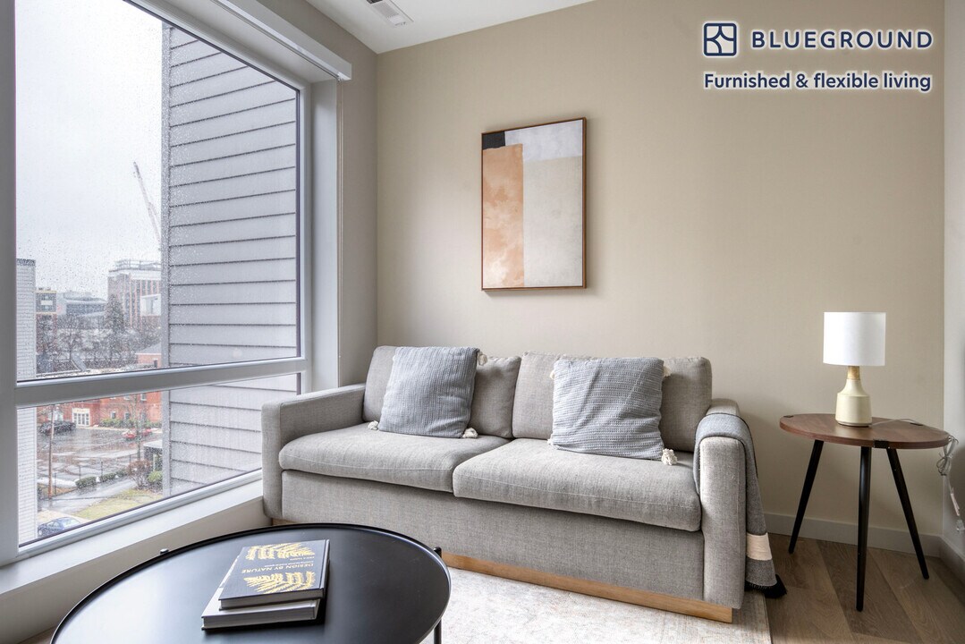 1550 Soldiers Field Rd in Boston, MA - Building Photo