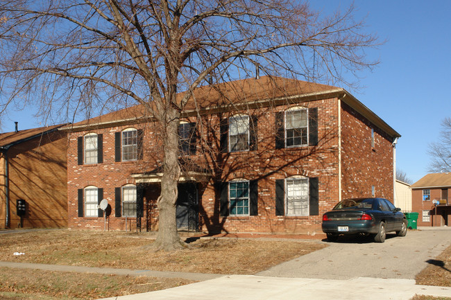 7303 Garrison Rd in Louisville, KY - Building Photo - Building Photo