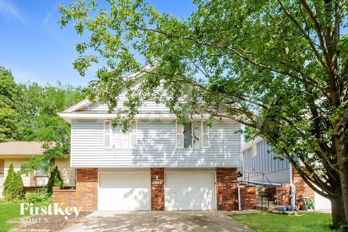 2906 NW 3rd Terrace in Blue Springs, MO - Building Photo