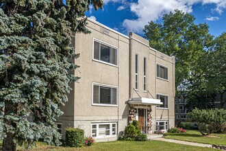 Avalon Apartments in Edmonton, AB - Building Photo - Building Photo