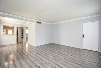 5202 Arboles Dr in Houston, TX - Building Photo - Building Photo