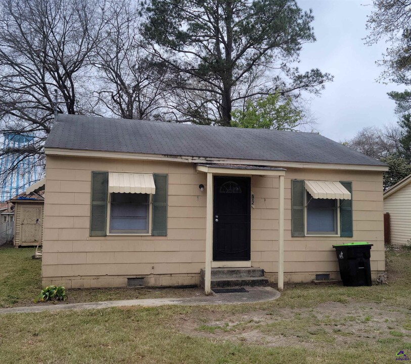 705 Paul St in Warner Robins, GA - Building Photo