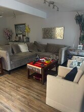 1034 Avenue A in Redondo Beach, CA - Building Photo - Building Photo