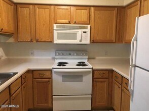 4805 E Kachina Trail in Phoenix, AZ - Building Photo - Building Photo