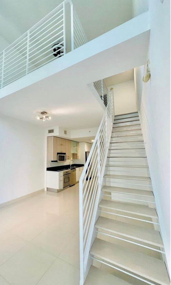 60 SW 13th St, Unit 2618 in Miami, FL - Building Photo - Building Photo