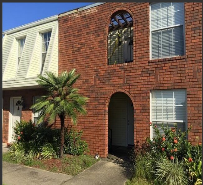 4405 Street Apartments and Nearby Metairie Apartments For Rent Metairie, LA