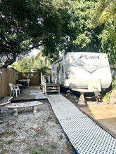 817 Kaye St in West Palm Beach, FL - Building Photo - Building Photo