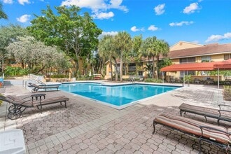 1208 Coral Club Dr in Coral Springs, FL - Building Photo - Building Photo