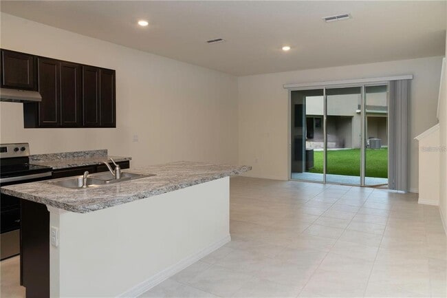 1389 Yellow Finch Dr in Davenport, FL - Building Photo - Building Photo
