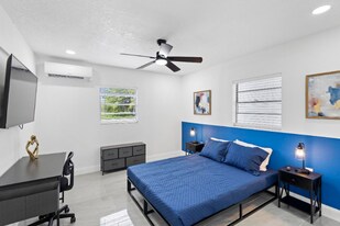 1824 Lake St in Oviedo, FL - Building Photo