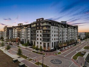 425 Centerpointe Cir, Unit B21 in Altamonte Springs, FL - Building Photo - Building Photo