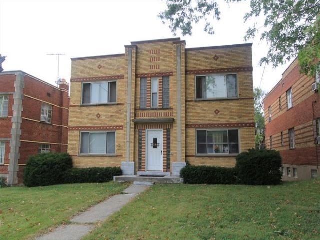 2344 Losantiville Ave in Cincinnati, OH - Building Photo