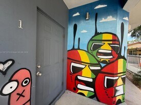 541 NW 33rd St, Unit 1 in Miami, FL - Building Photo